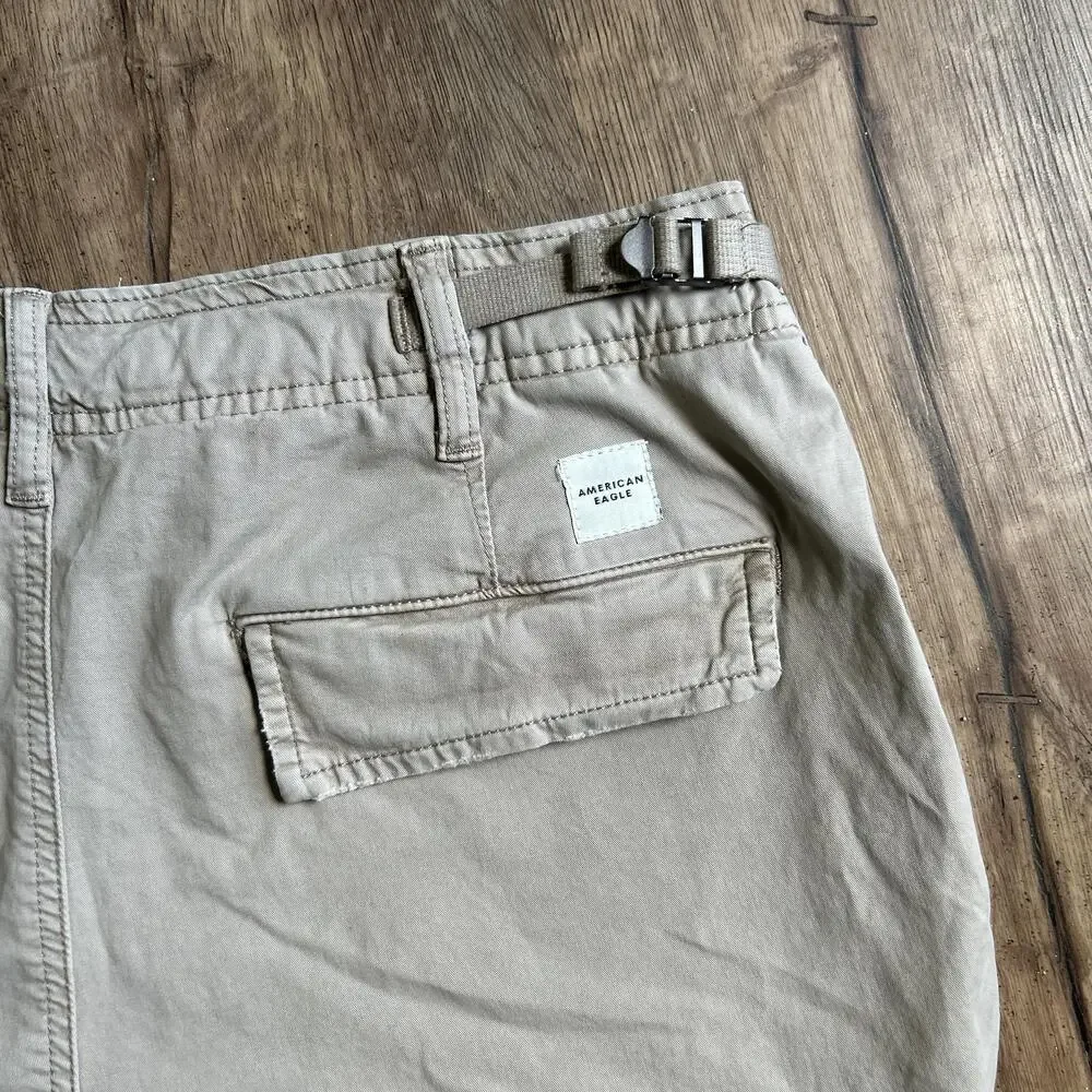 American Eagle Outfitters Cargo Shorts Mens 32 Beige Flex Adjustable Pockets